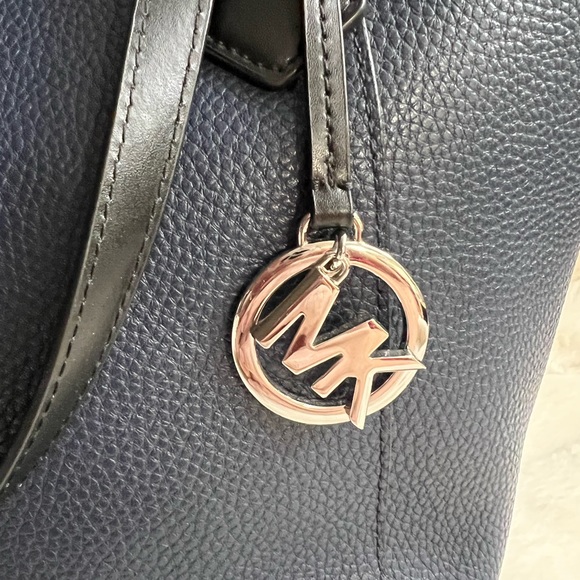 Michael Kors Kimberly Small Bonded Leather Tote - Picture 3 of 8